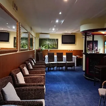 吉瑞米姆宾馆 3*